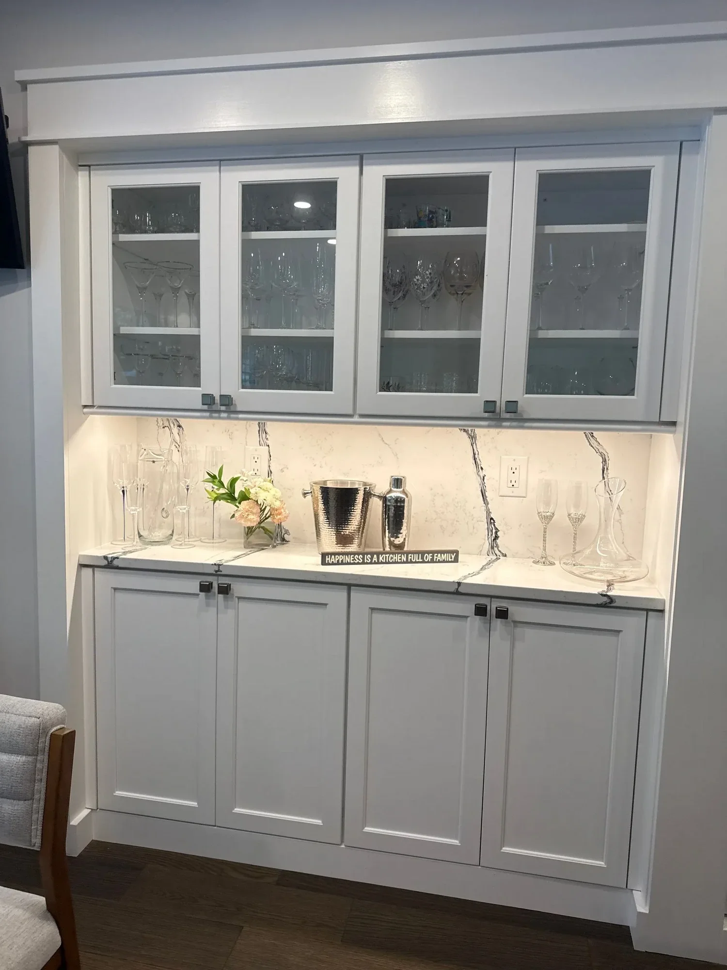 Revere Marble-Veined Modern Kitchen — view 8