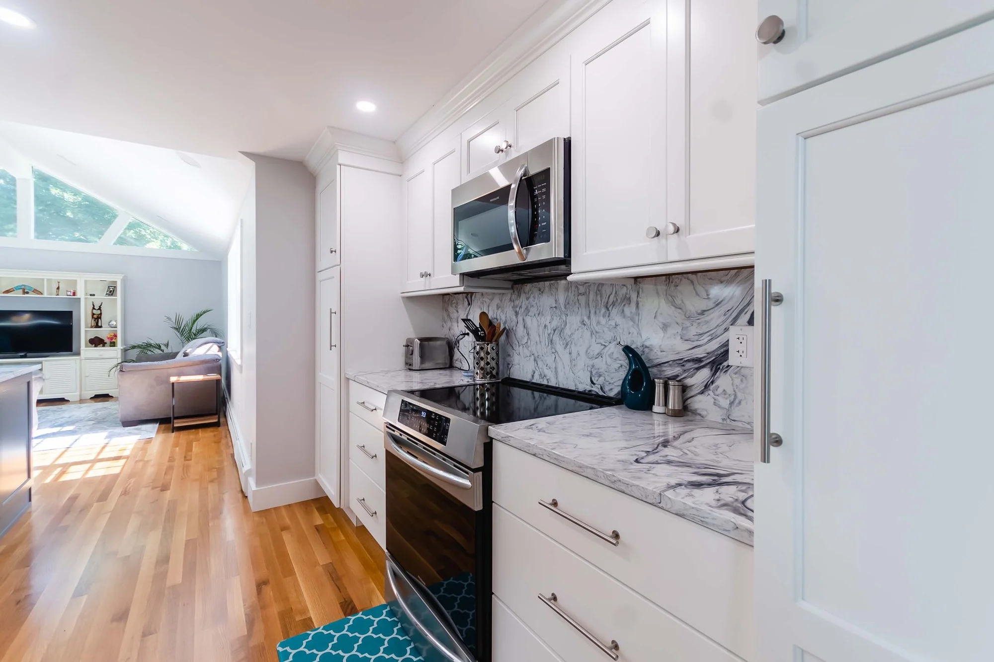 Wayland Warm Wood & White Kitchen — view 21